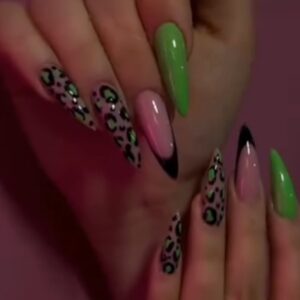 61e1ed08f8e2d435606d66014339415f zzz 1