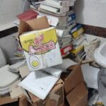 خریدار کتاب کاغذ باطله