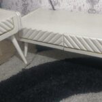 مبلمان و میز سالم فقط یک میز درش مشکل داره